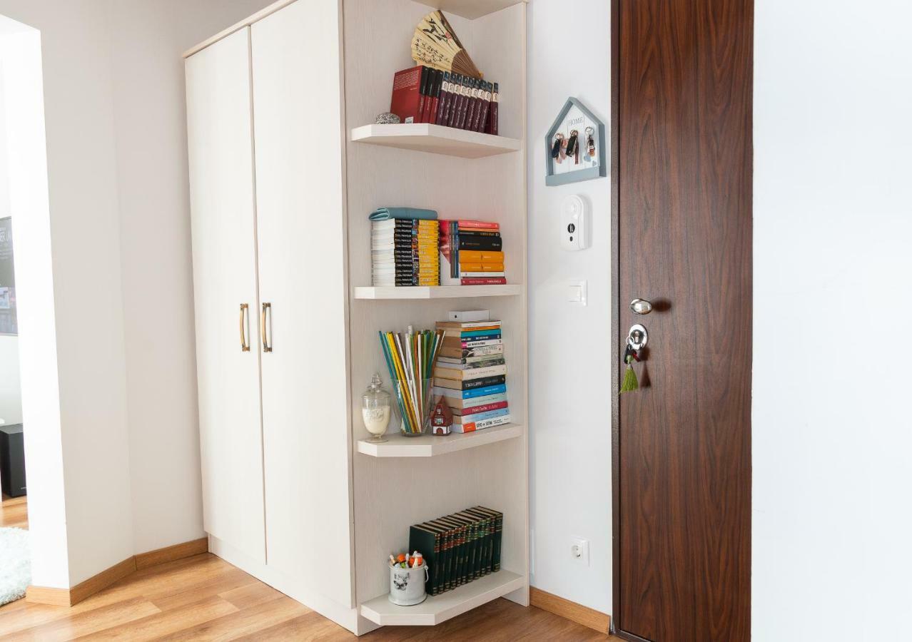 Cozy Flat In The Heart Of The City Oradea Exteriör bild